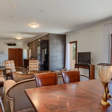 Aphrodite Hills Superior Villas Superior 0298 Air Conditioning 5 Bedrooms Paphos