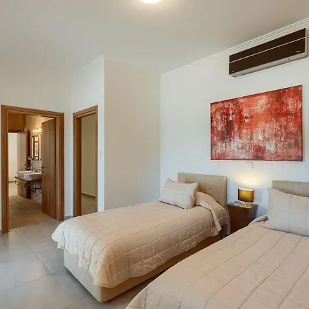 Villa Aphrodite Hills Superior Villas Superior 0298 Air Conditioning 5 Bedrooms *